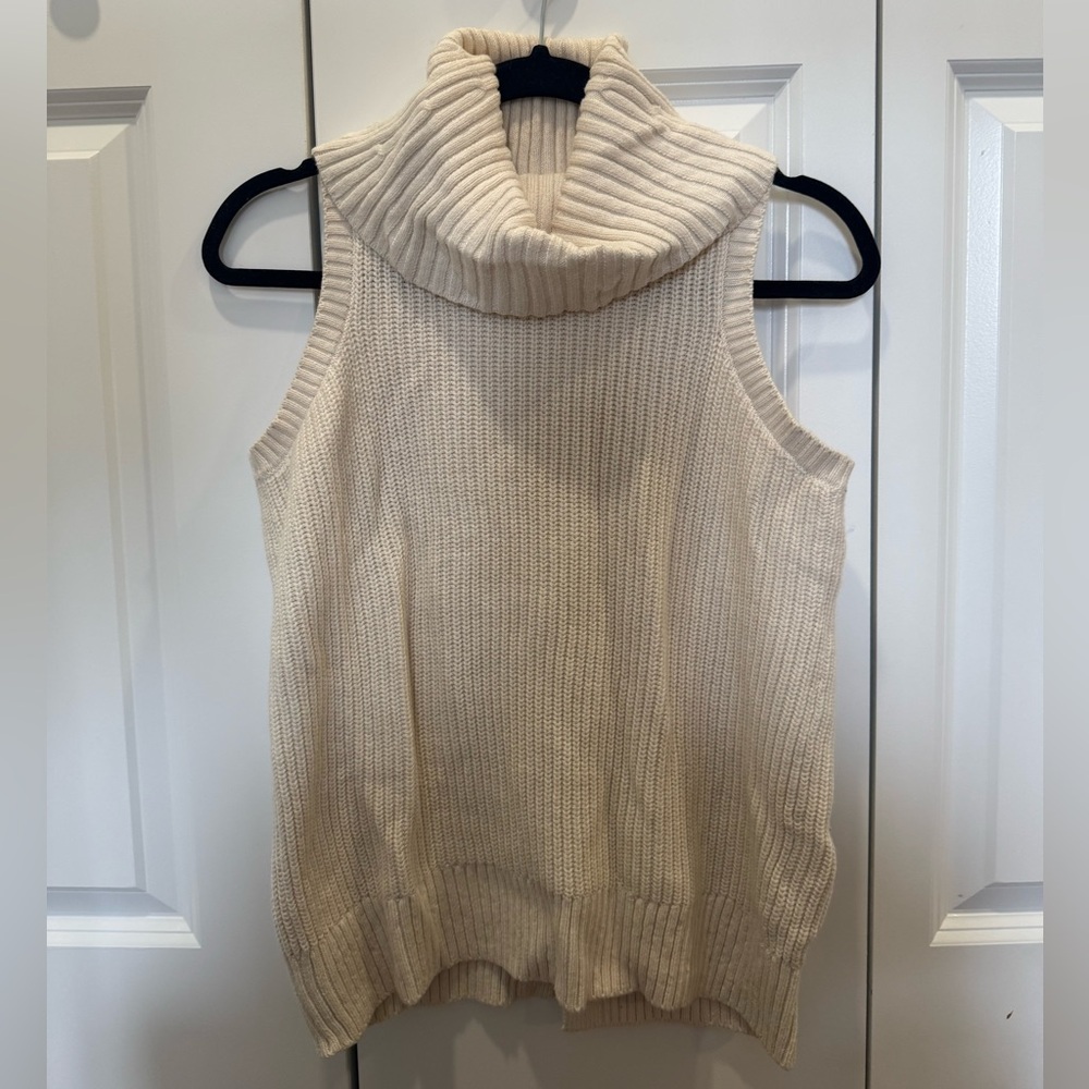 Banana Republic Cream Sleeveless Cowl Neck Sweater